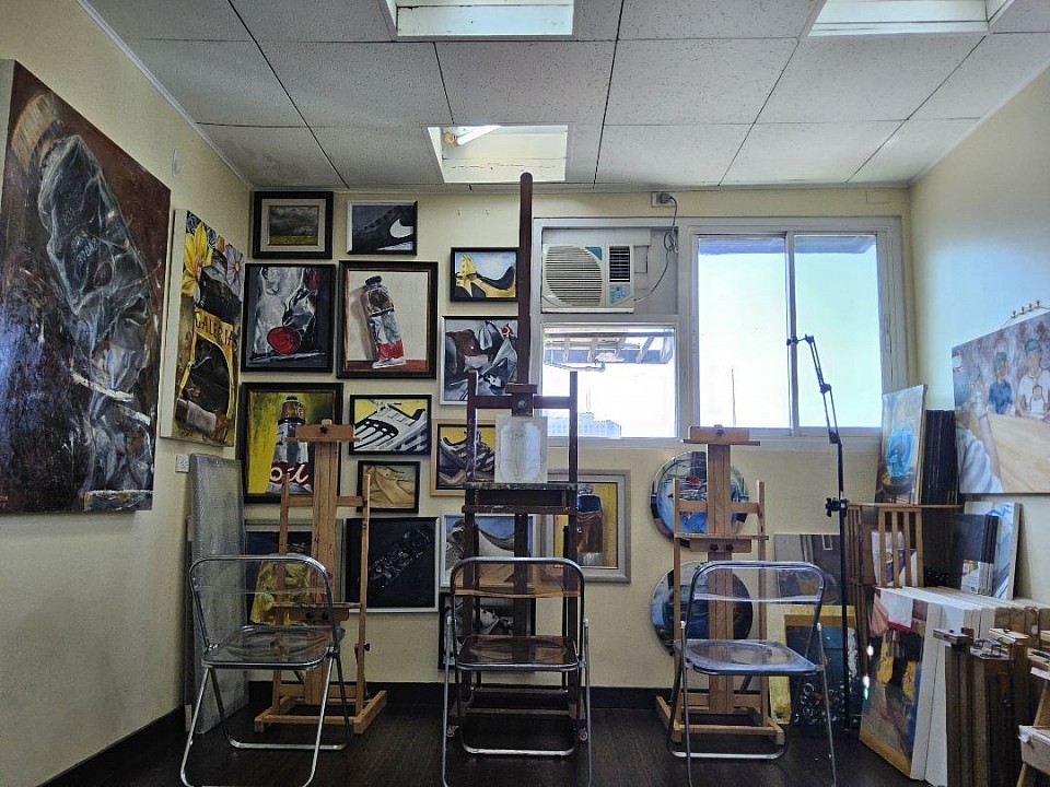 Located in Makati City The studio welcomes students from nearby neighborhoods and surrounding communities. Details about visiting the studio are provided after an initial inquiry.