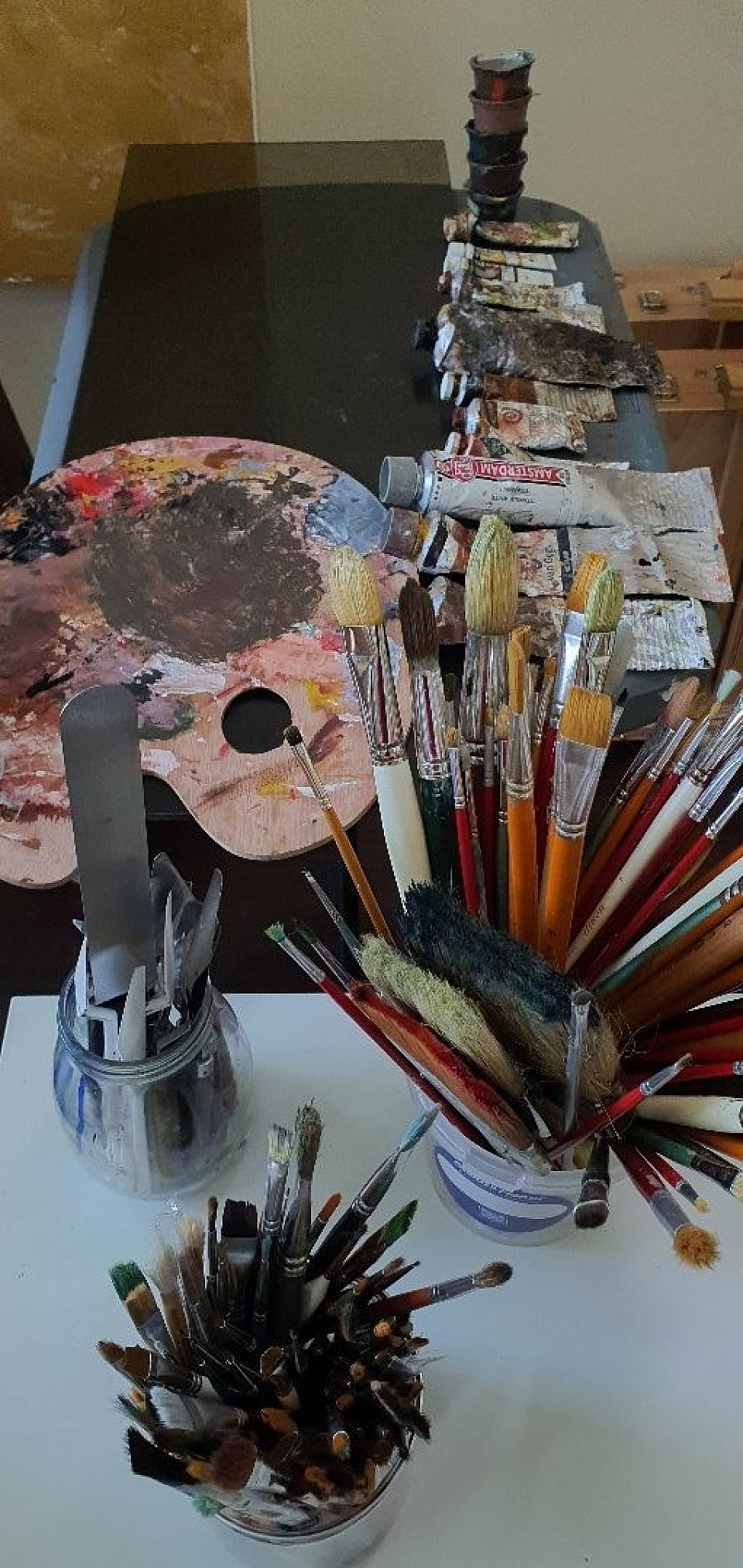 Students explore a range of materials while building strong drawing foundations.